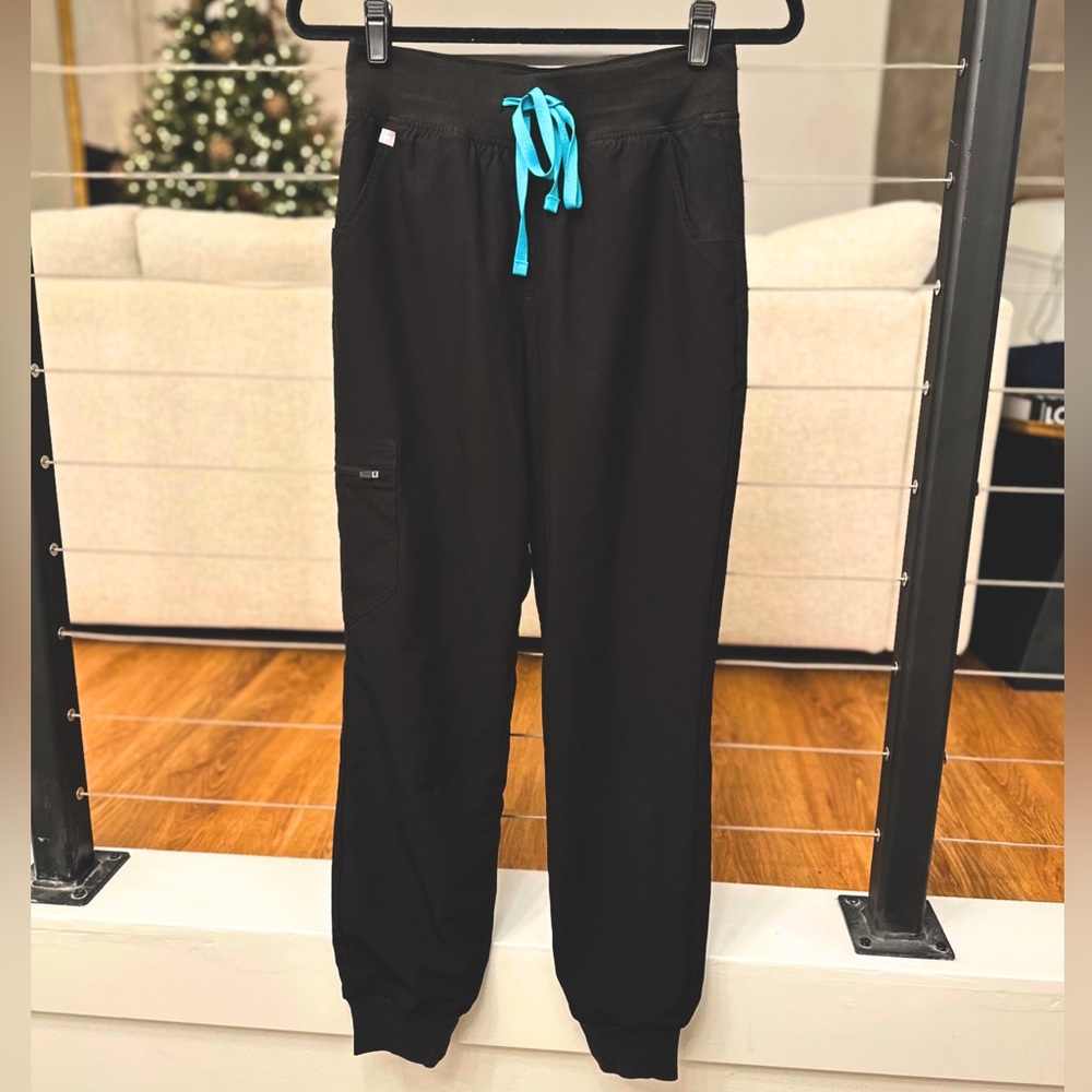 FIGS Black Jogger Scrubs